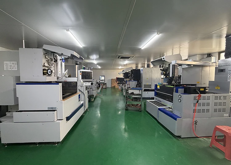 Serviço de usinagem de compósitos de torneamento e fresamento